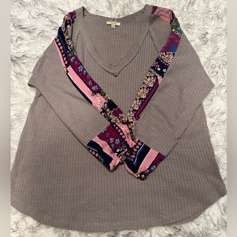 NWOT - Kori USA Printed Multi- Color Long Sleeve Top - Picture 5 of 5